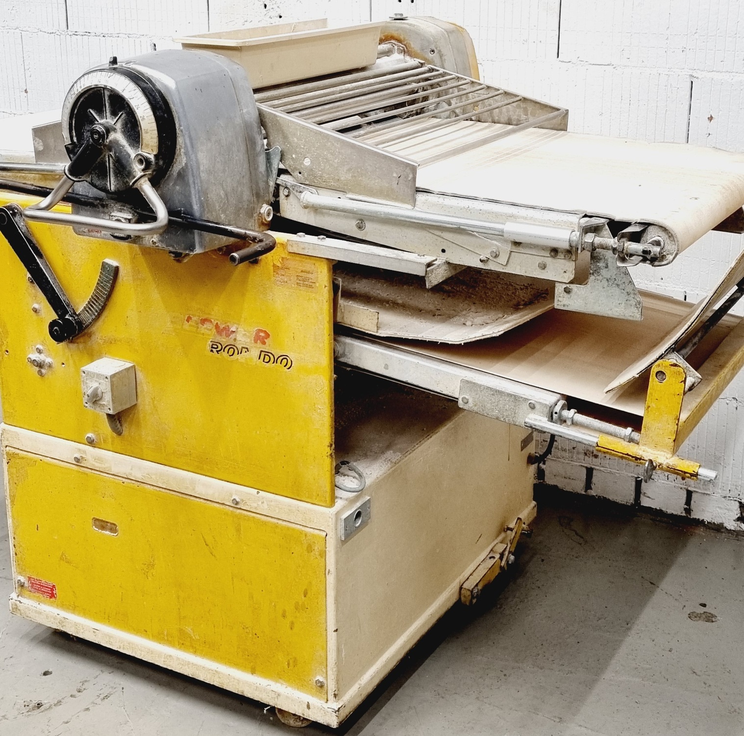 Ausrollmaschine Seewer Rondo SKO 63