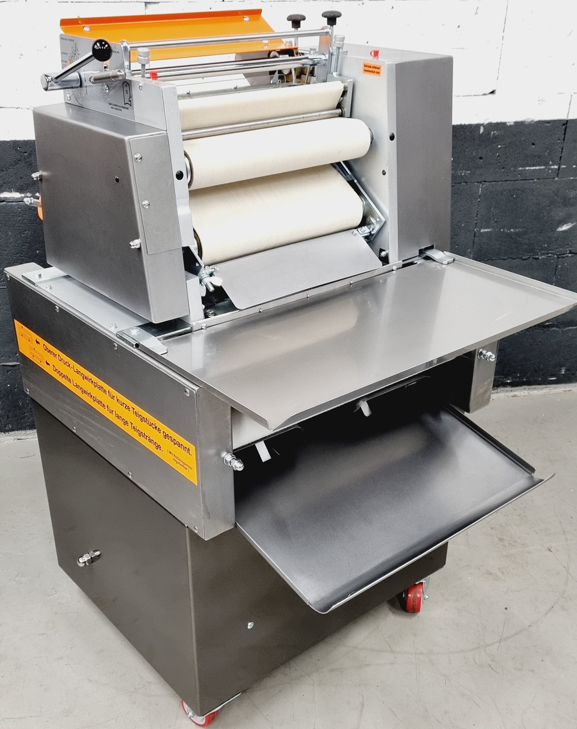 Hörnchenwickelmaschine Universum HWM 40/60