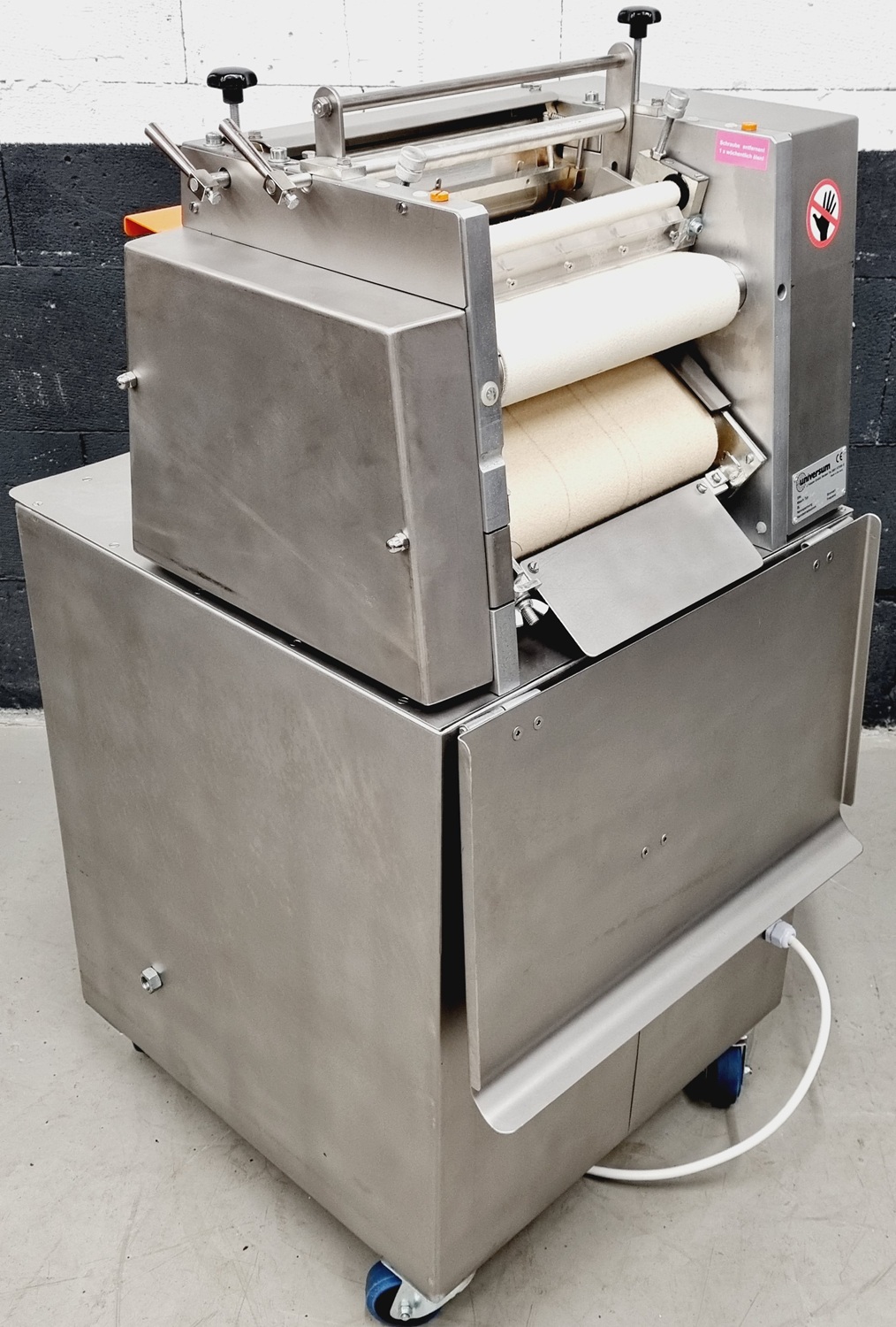 Hörnchenwickelmaschine Universum HWM 30/3