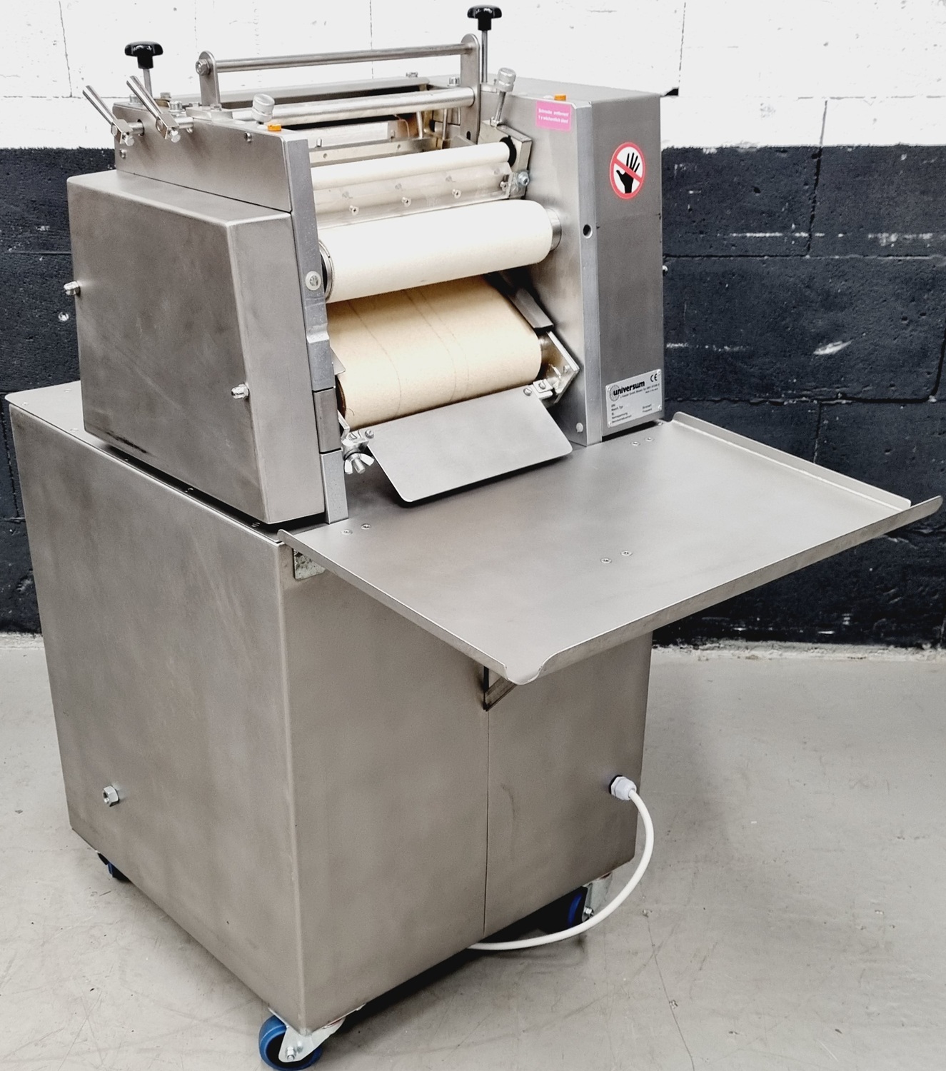 Hörnchenwickelmaschine Universum HWM 30/3