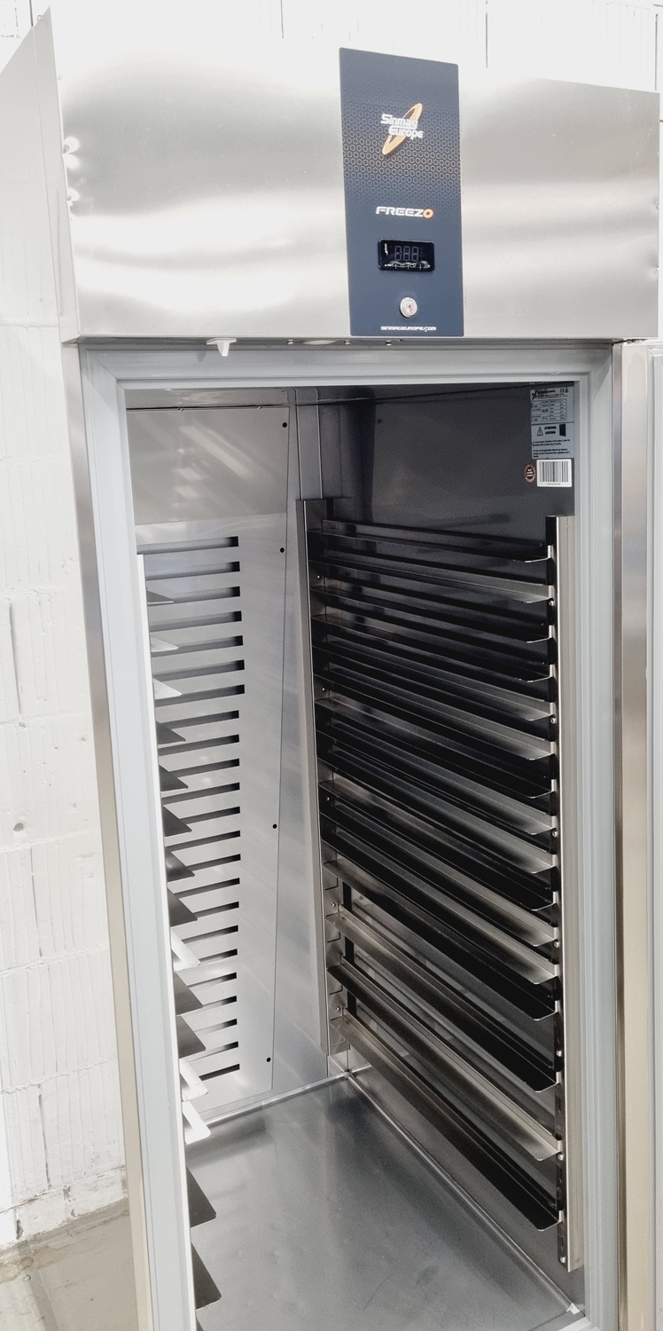 Backwarentiefkühlschrank 680 Freezo