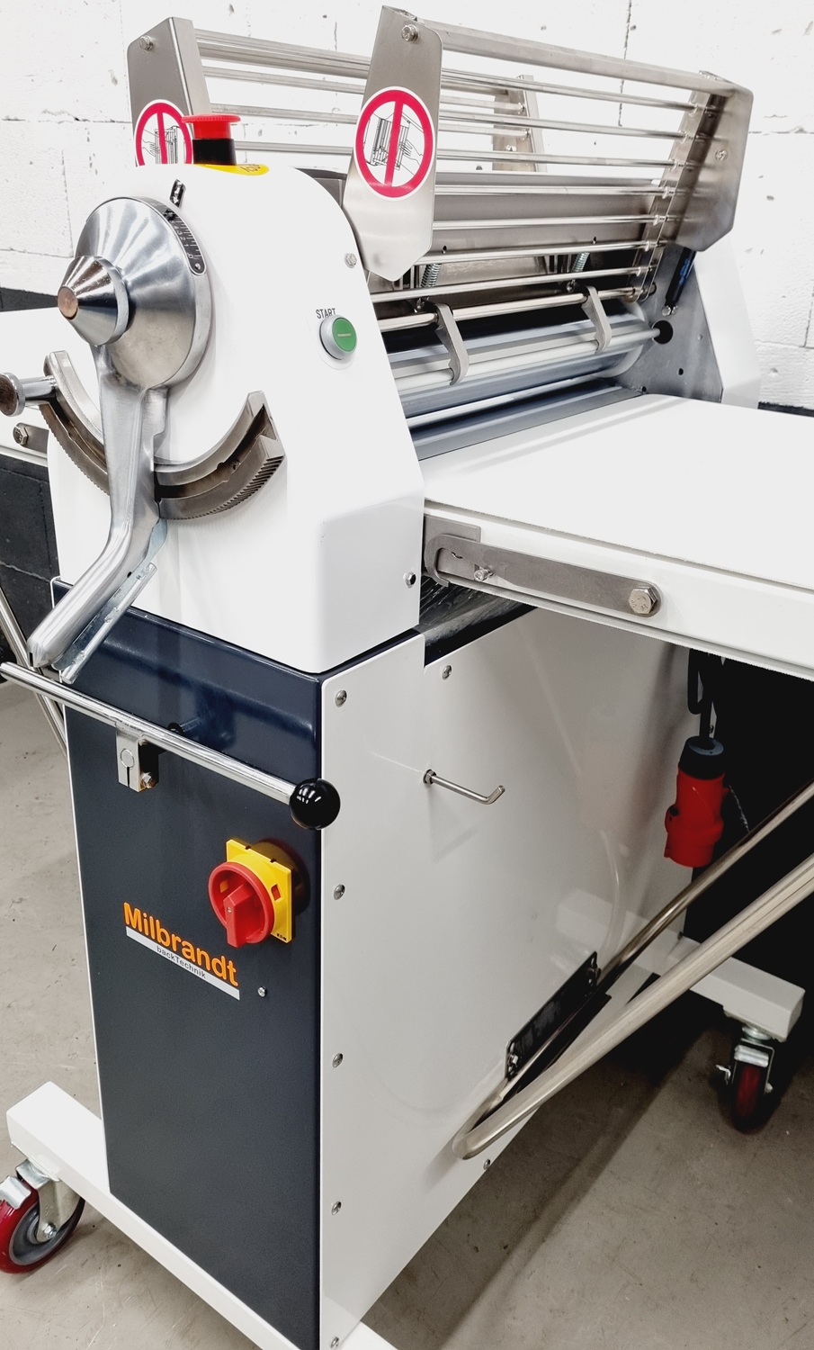 Ausrollmaschine Sinmag SM 520 F NEU Ausrollmaschine Sinmag SM 520 F NEU