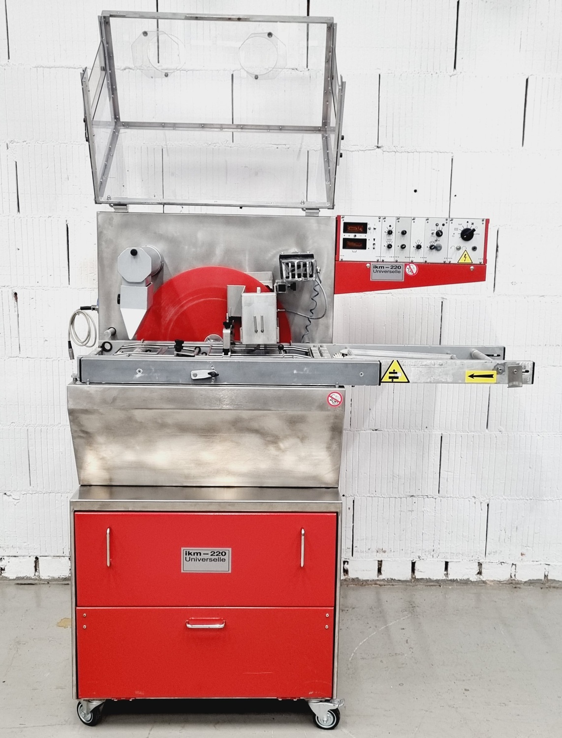Schokoladenüberziehmaschine IKM 220 Schokoladenüberziehmaschine IKM 220