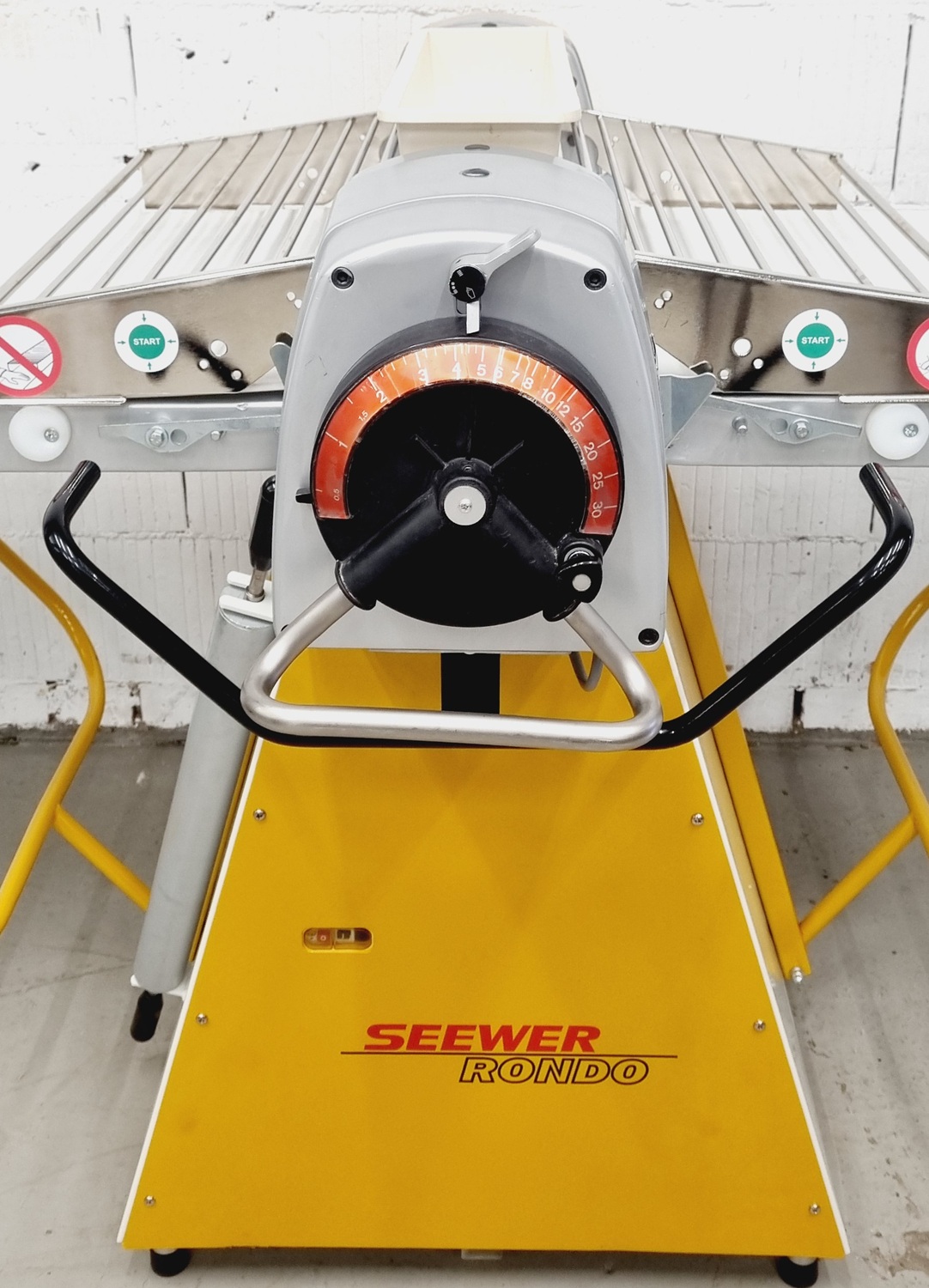 Ausrollmaschine Seewer Rondo SSO 64