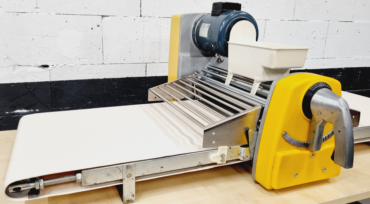 Ausrollmaschine Seewer Rondo STM 503