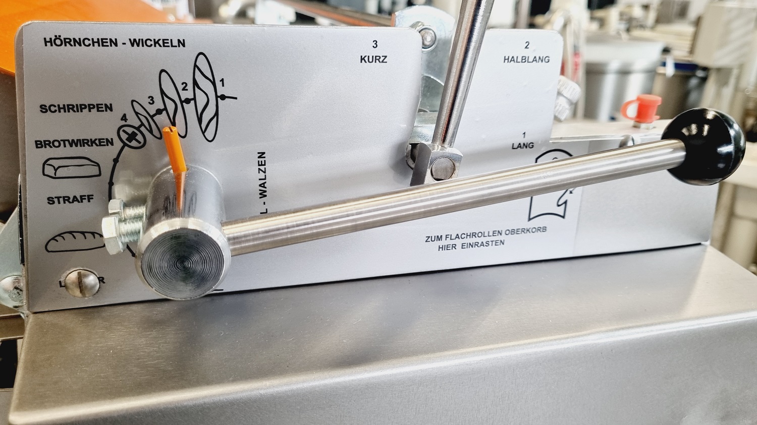 Hörnchenwickelmaschine Universum HWM 60/80