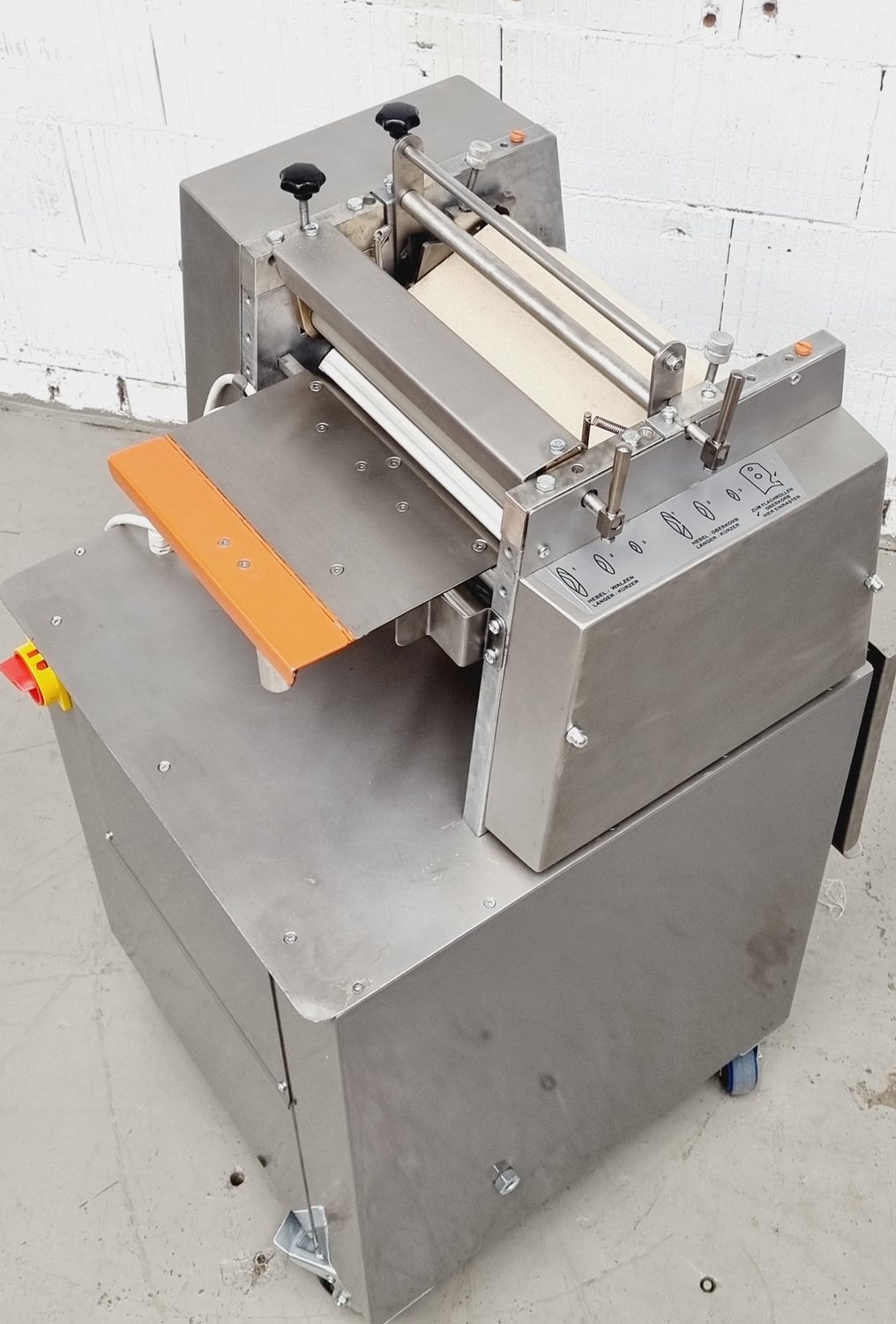 Hörnchenwickelmaschine Universum HWM 30/3