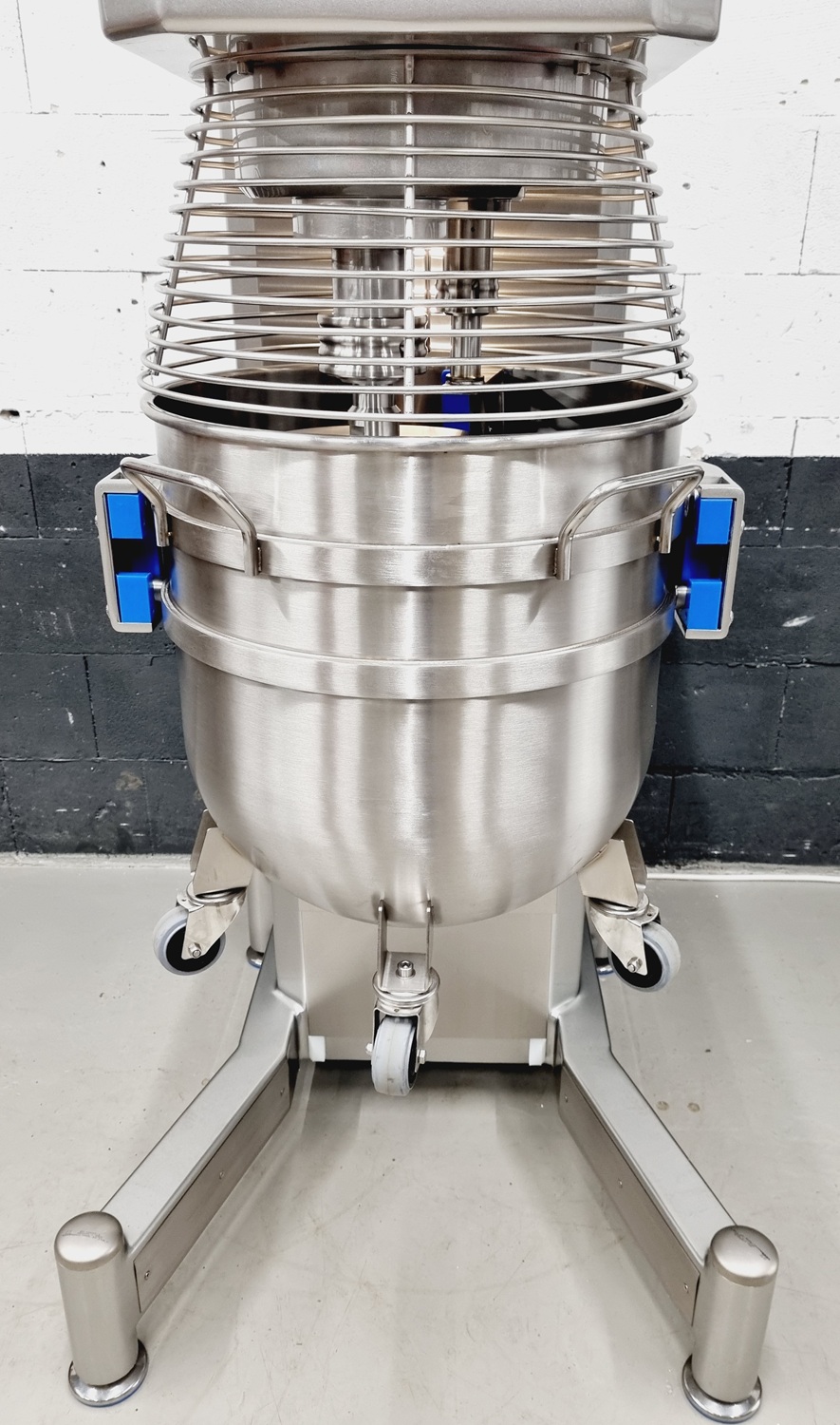 Planetenrührmaschine V-Mixer 100 L Planetenrührmaschine V-Mixer 100 L