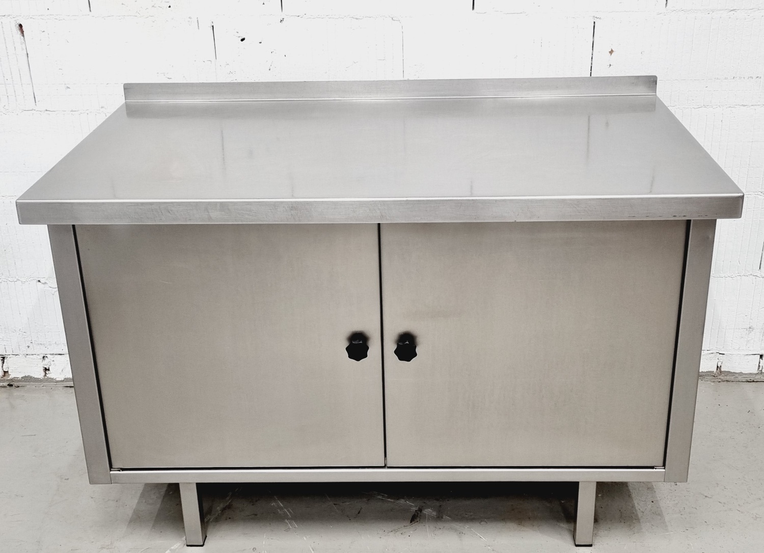 Arbeitstisch AT 1400 mit Edelstahlplatte