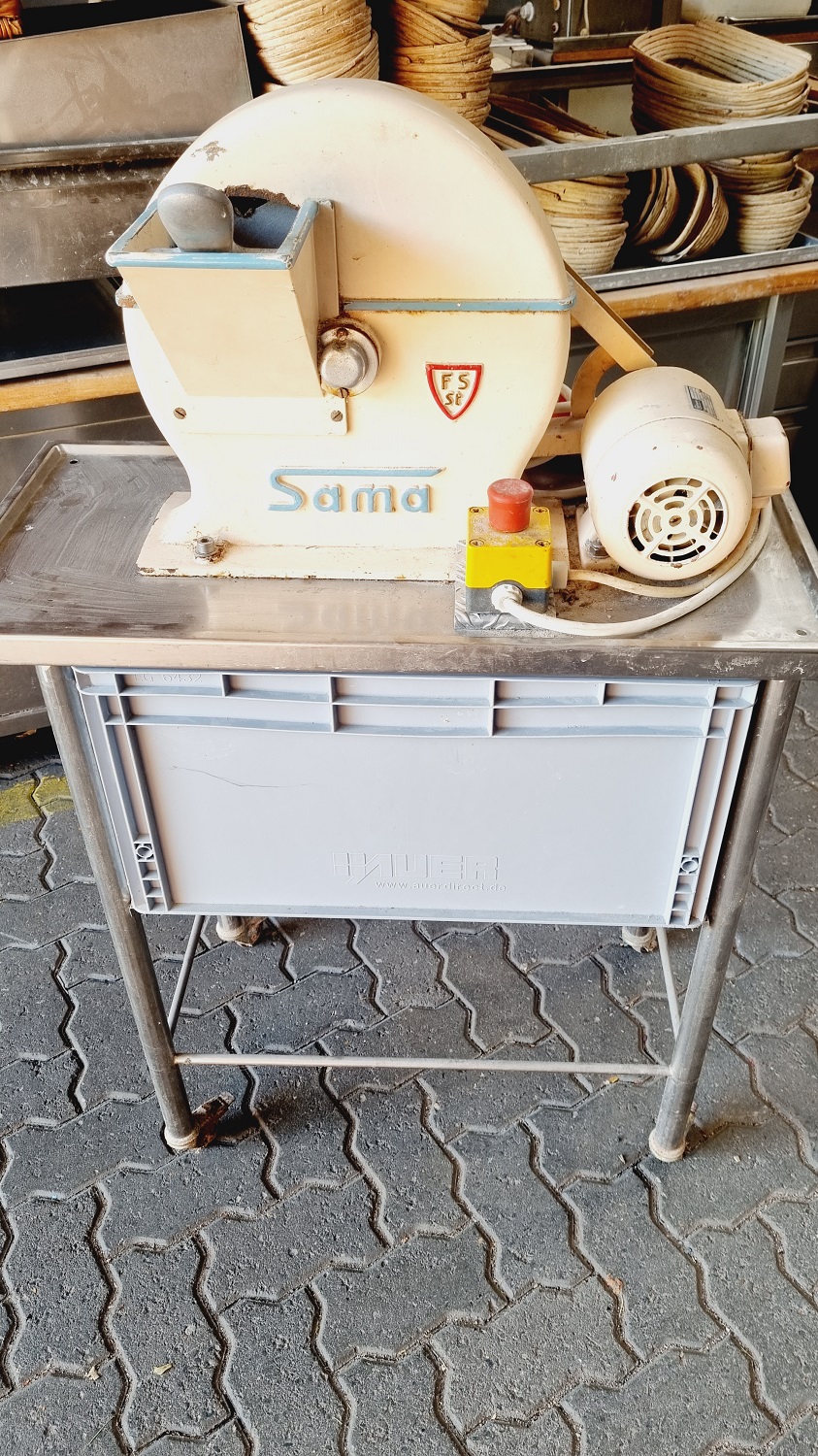 Knödelschneidemaschine Sama