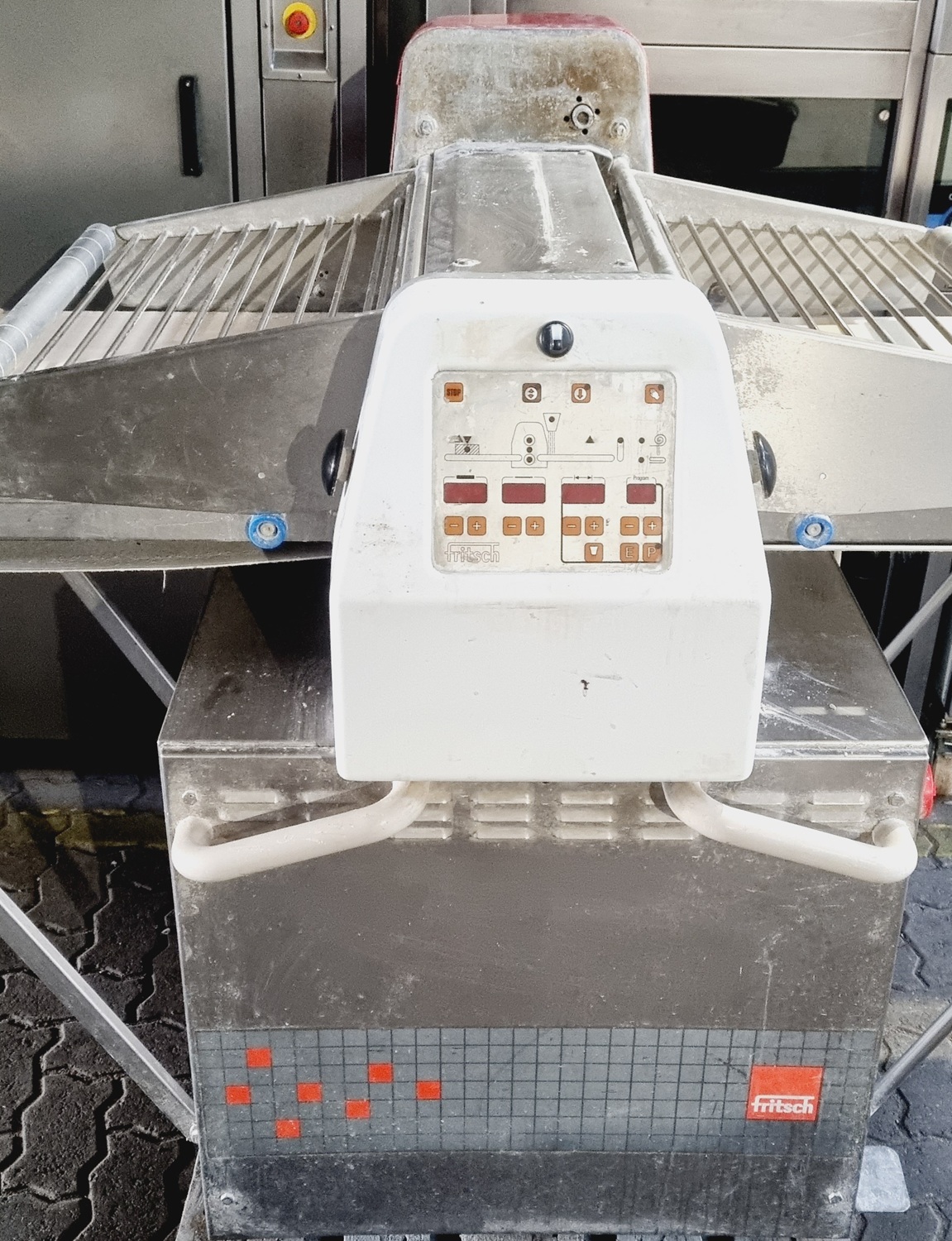 Ausrollmaschine Fritsch Rollfix 6/650 E