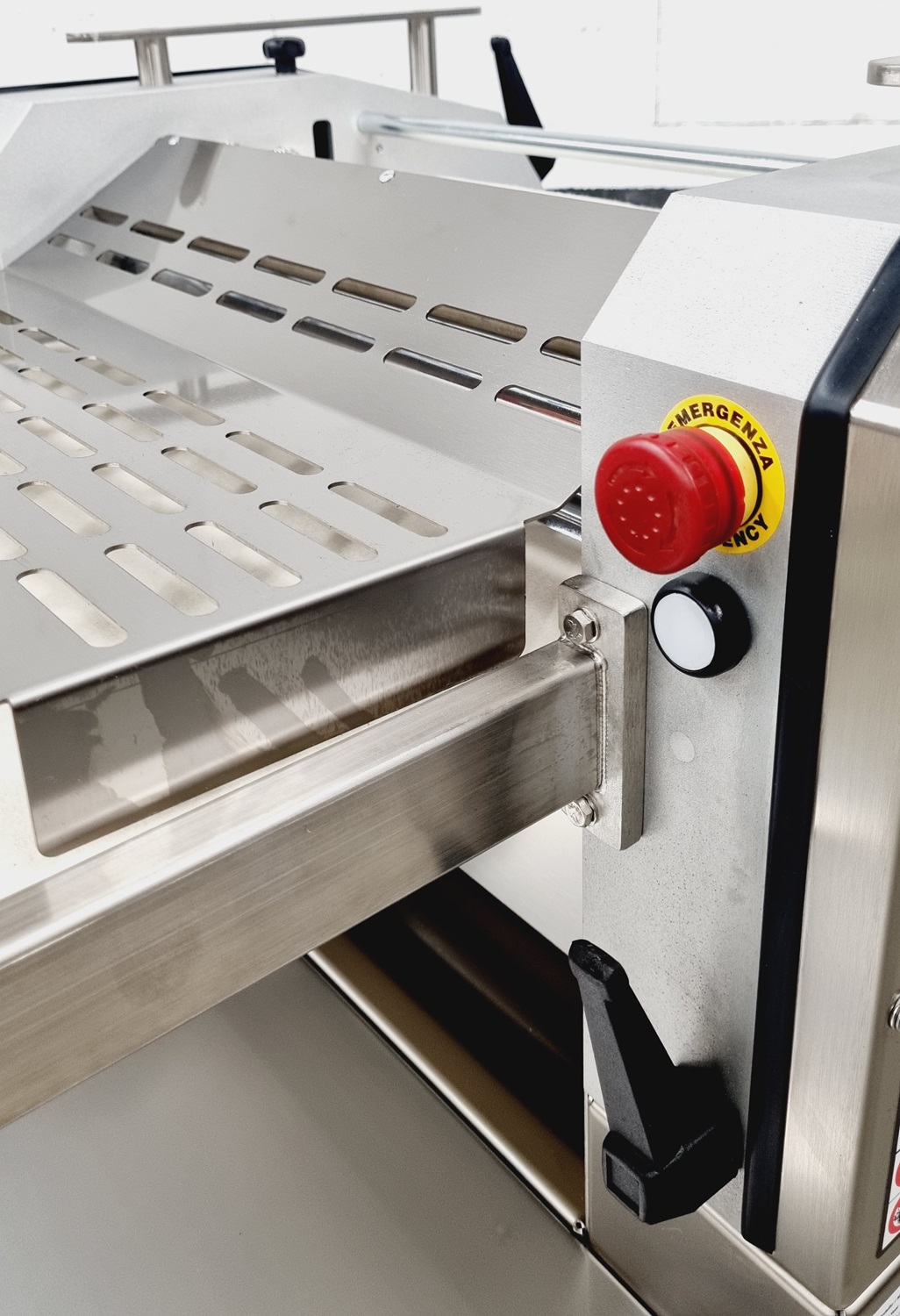 Hörnchenwickelmaschine HWM 50 R NEU Hörnchenwickelmaschine HWM 50 R NEU