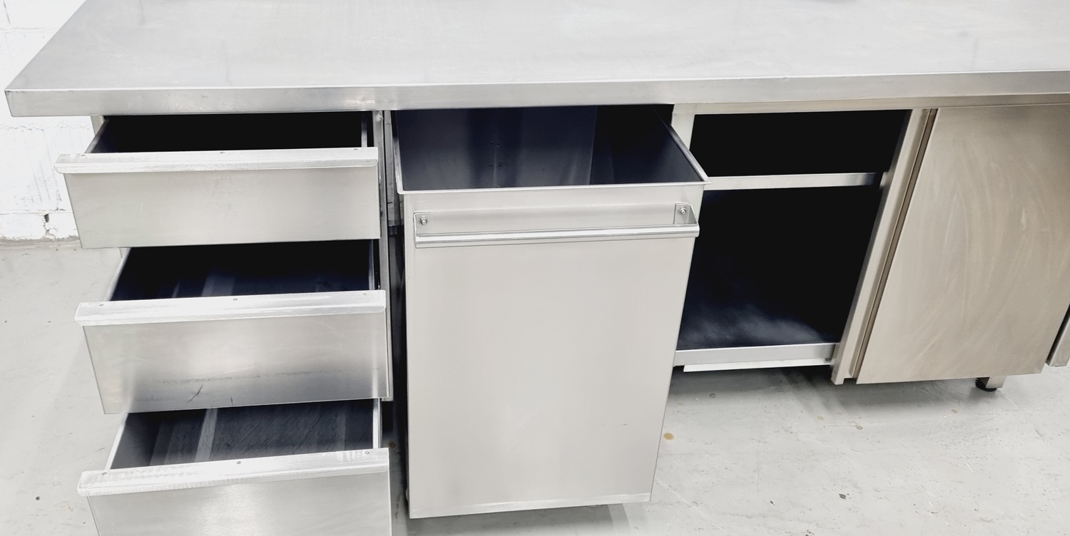 Arbeitstisch AT 2000 mit Edelstahlplatte und Schubladen