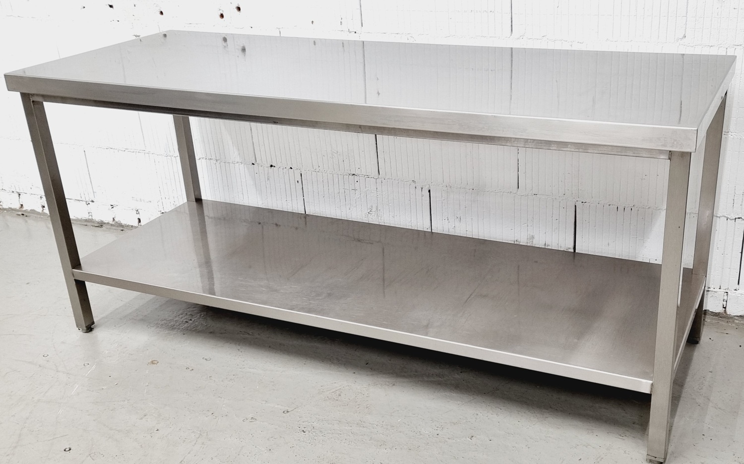 Arbeitstisch AT 1880 mit Edelstahlplatte