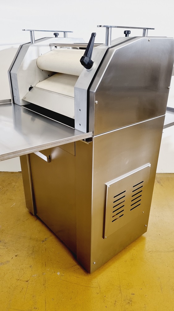 Hörnchenwickelmaschine  HWM 50 R