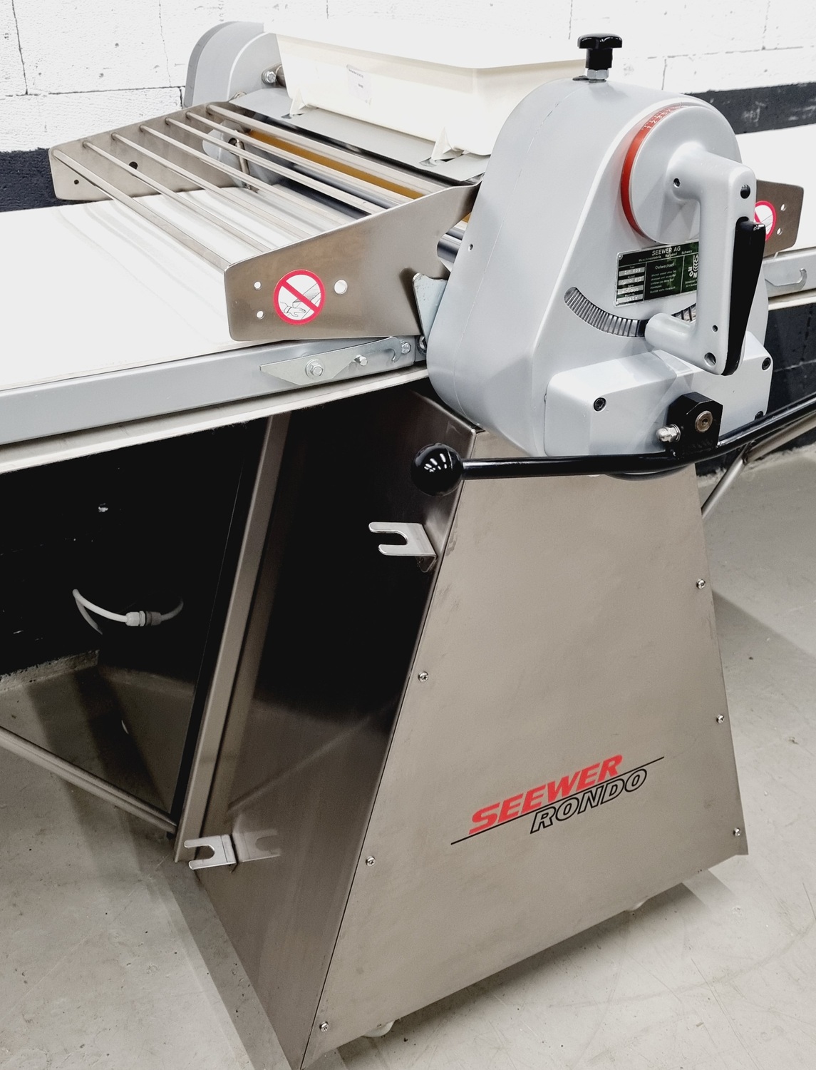 Ausrollmaschine Seewer Rondo SSO 603