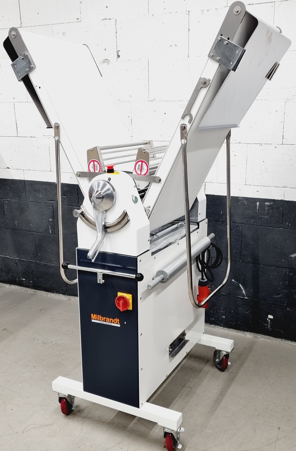 Ausrollmaschine Sinmag SM 520 F NEU Ausrollmaschine Sinmag SM 520 F NEU