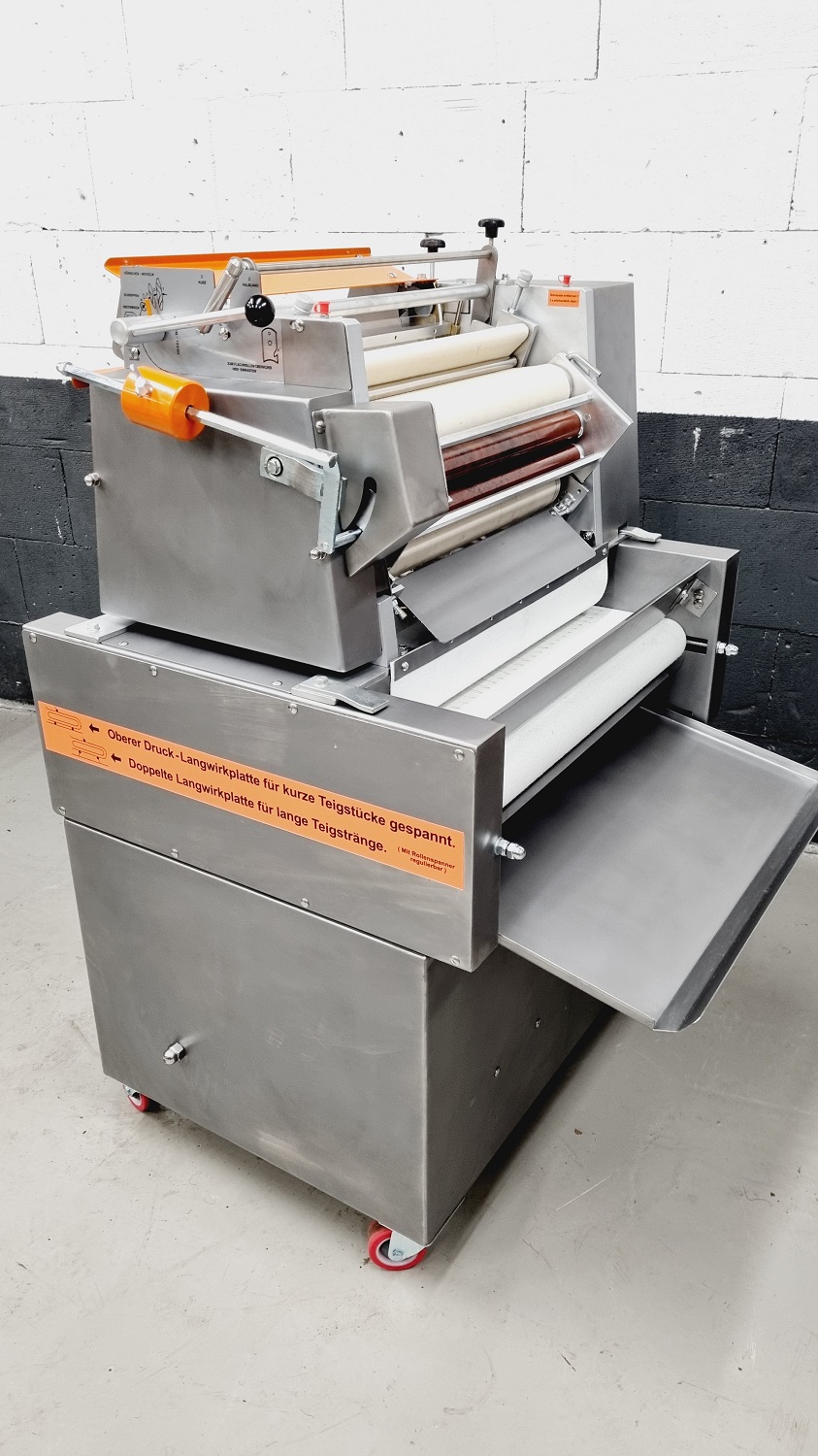 Hörnchenwickelmaschine Universum HWM 50/70 EZ