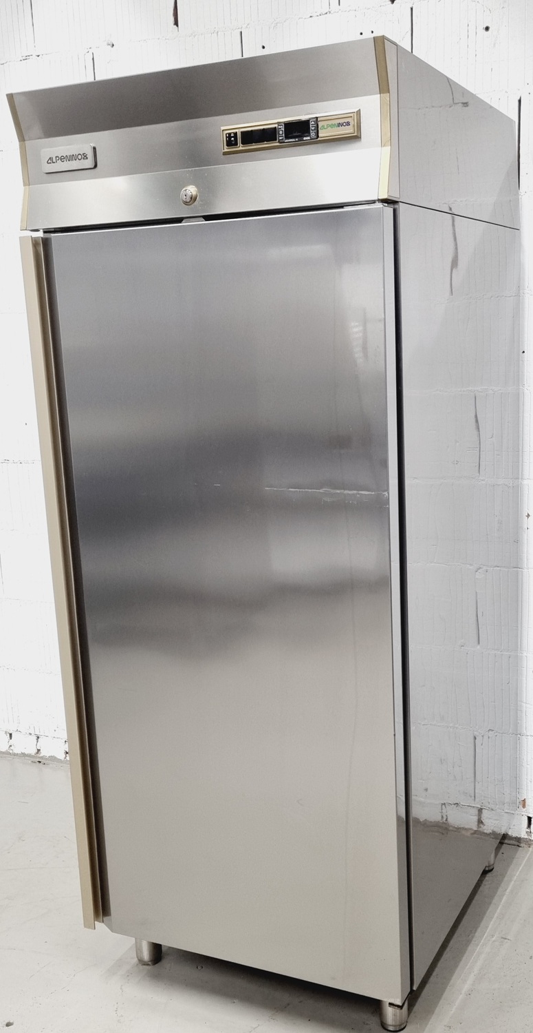 Lagerfroster Alpeninox 900