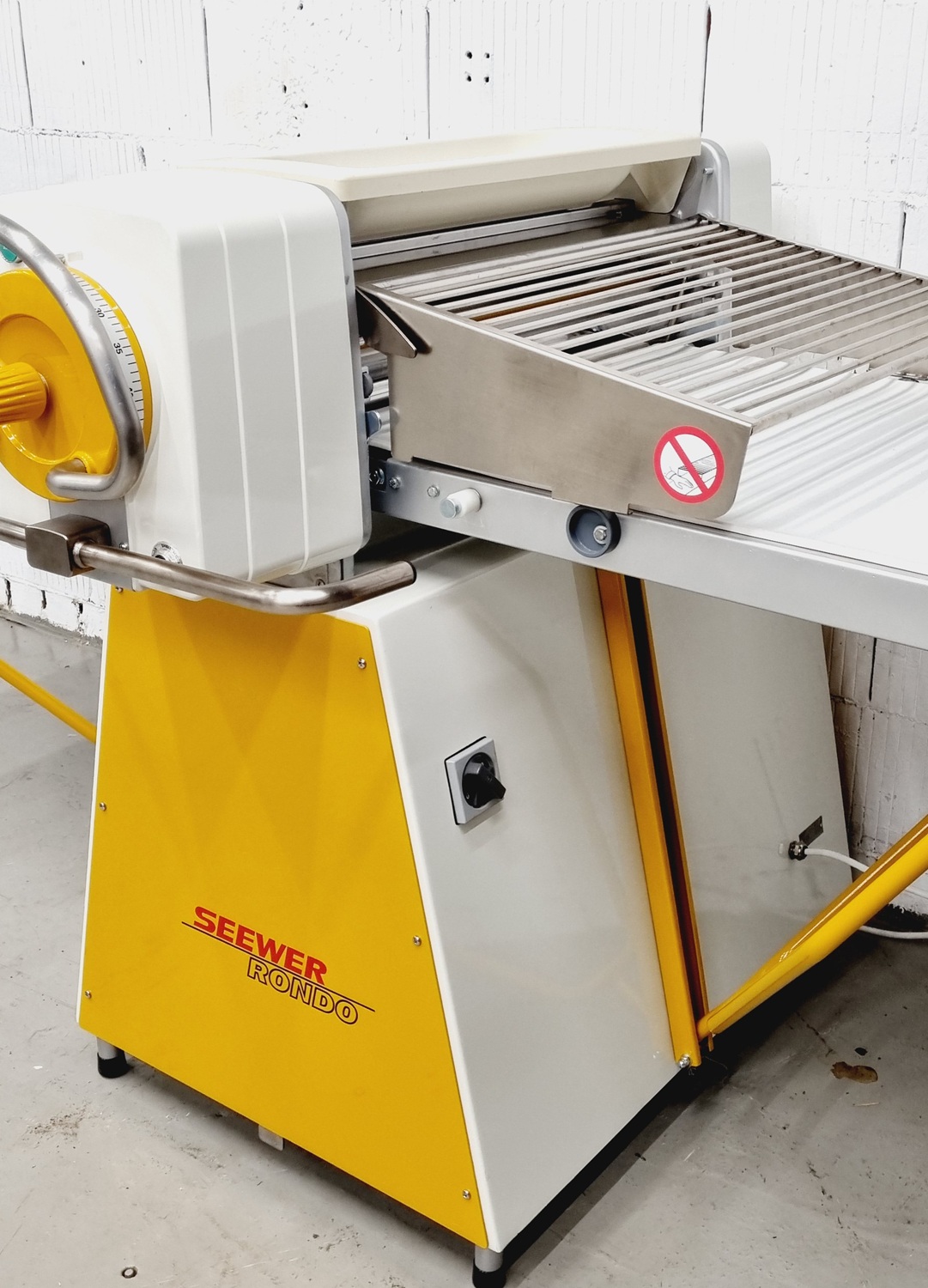 Ausrollmaschine Seewer Rondo SSO 67