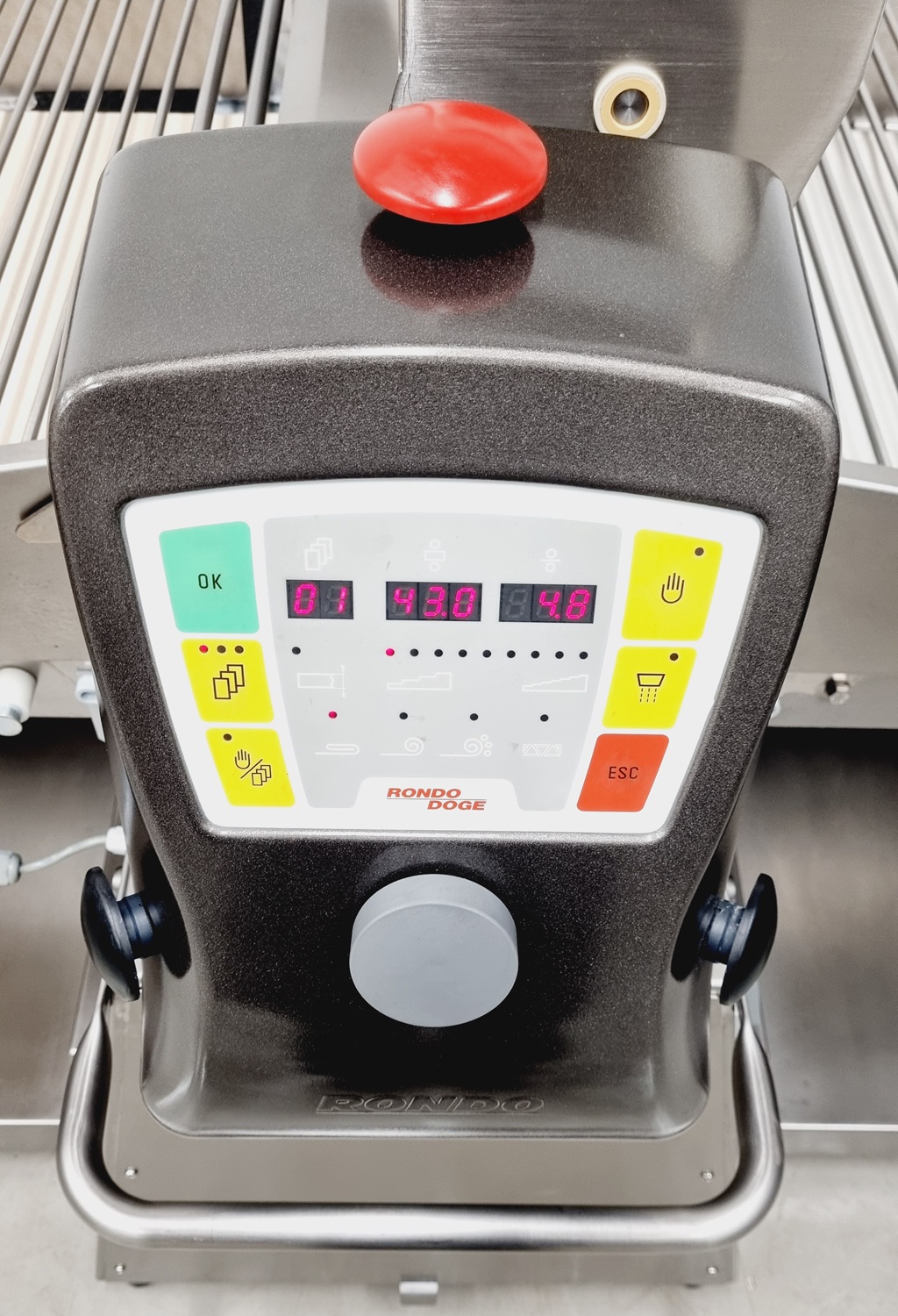 Ausrollmaschine Rondostar 3000 Ausrollmaschine Rondostar 3000