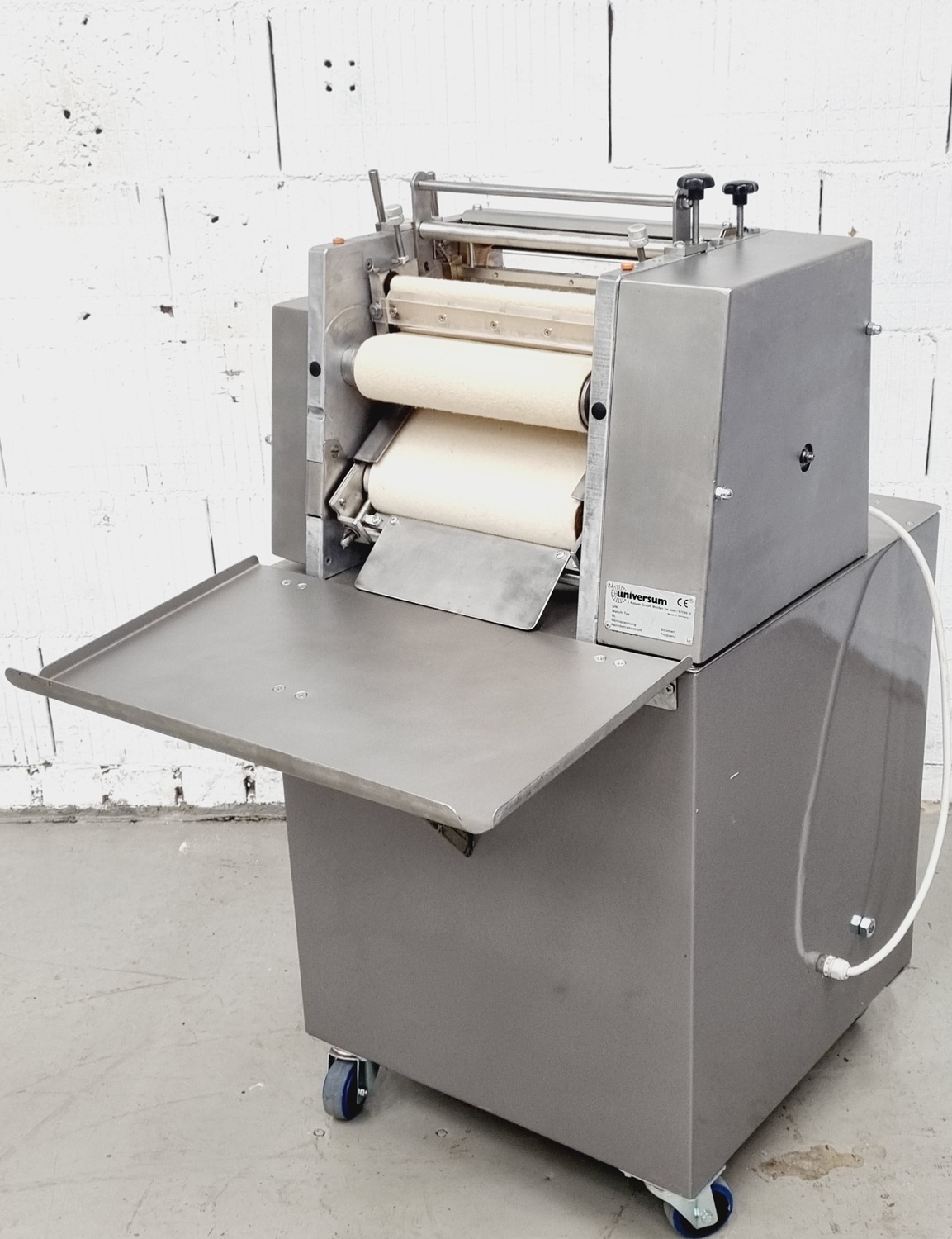 Hörnchenwickelmaschine Universum HWM 30/3