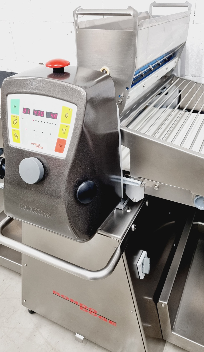 Ausrollmaschine Rondostar 3000 Ausrollmaschine Rondostar 3000