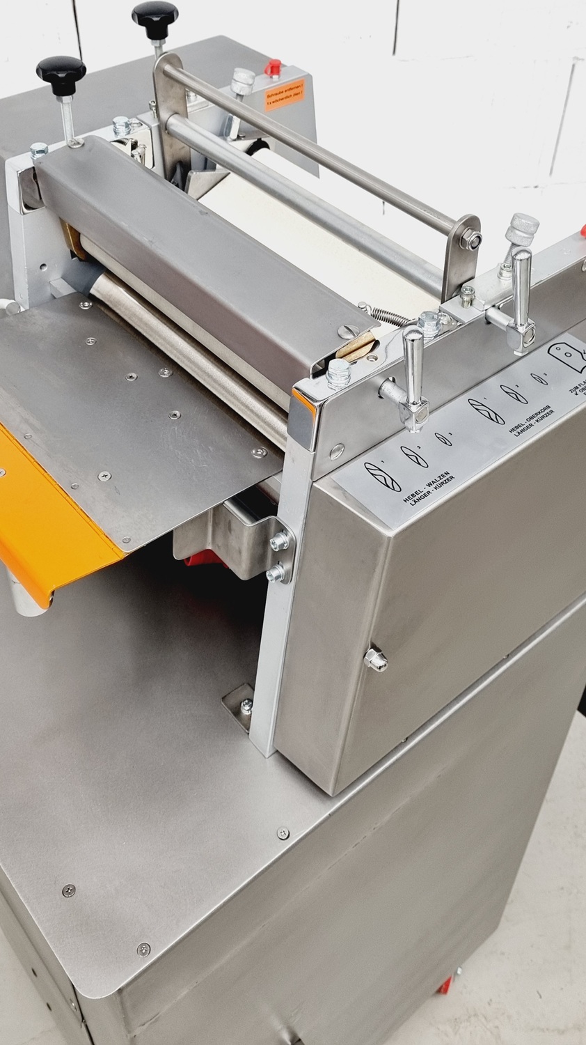 Hörnchenwickelmaschine Universum HWM 30/3