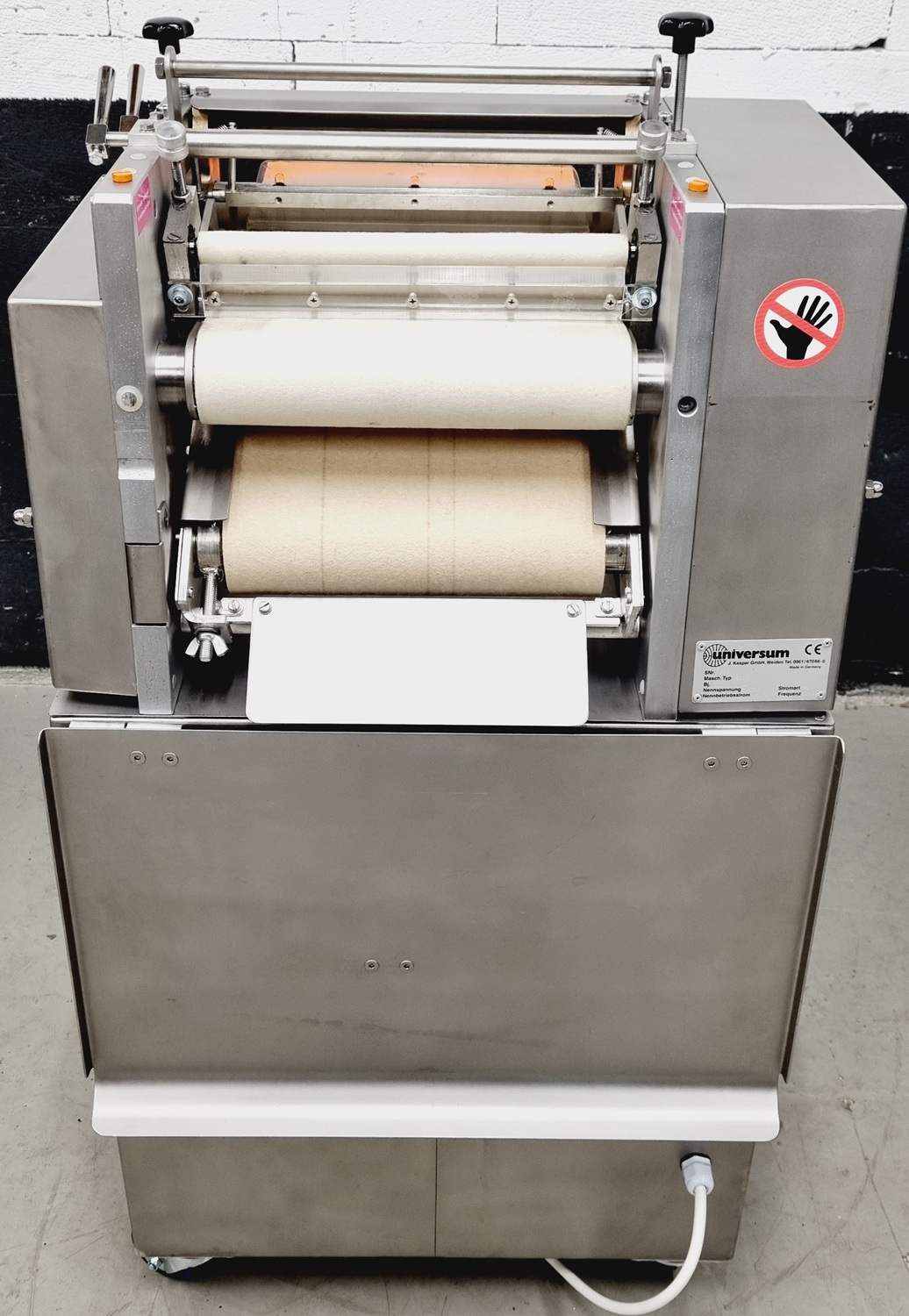 Hörnchenwickelmaschine Universum HWM 30/3