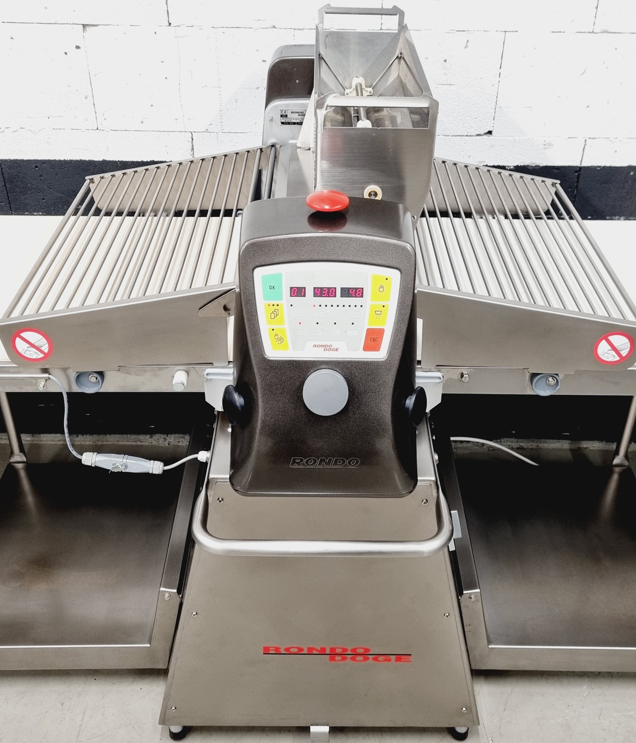 Ausrollmaschine Rondostar 3000 Ausrollmaschine Rondostar 3000